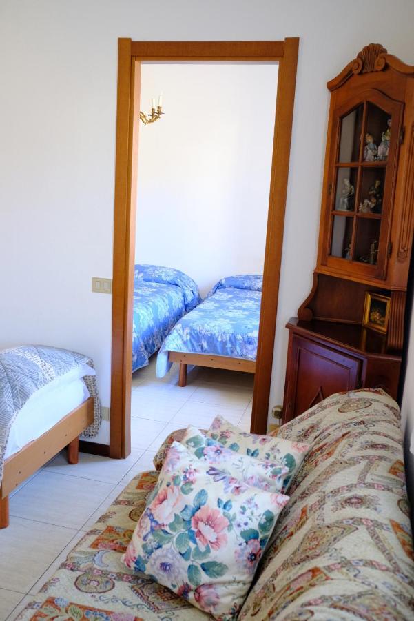 Hotel Il Canneto Porto Ceresio Kültér fotó