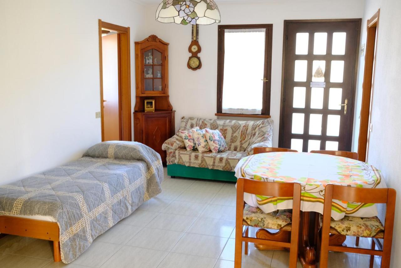 Hotel Il Canneto Porto Ceresio Kültér fotó
