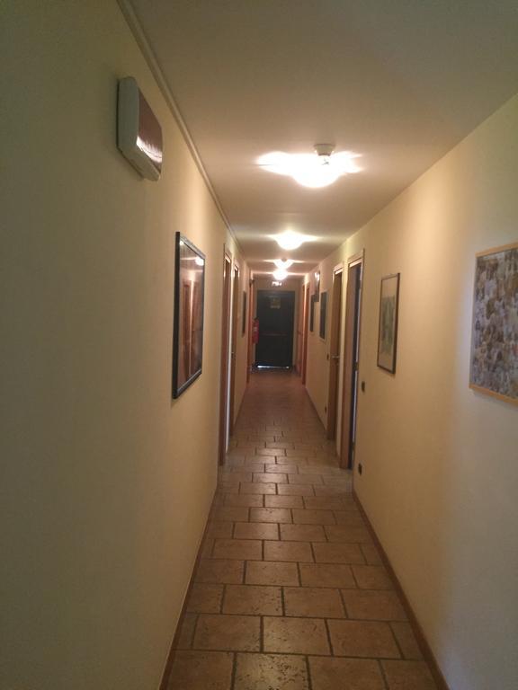 Hotel Il Canneto Porto Ceresio Kültér fotó