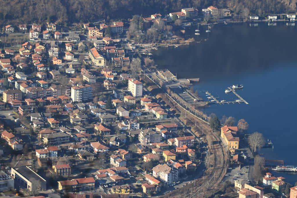 Hotel Il Canneto Porto Ceresio Kültér fotó